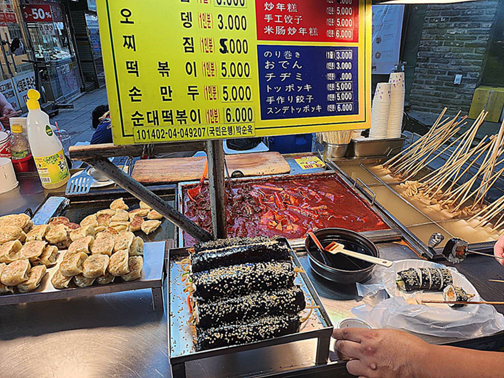 【韓國釜山景點】夜景+氛圍+消夜美食~釜山BIFF 廣場│小吃的天堂、卡路里的煉獄、荷包的地獄 - 第14張圖 【韓國釜山景點】夜景+氛圍+消夜美食~釜山BIFF 廣場│小吃的天堂、卡路里的煉獄、荷包的地獄