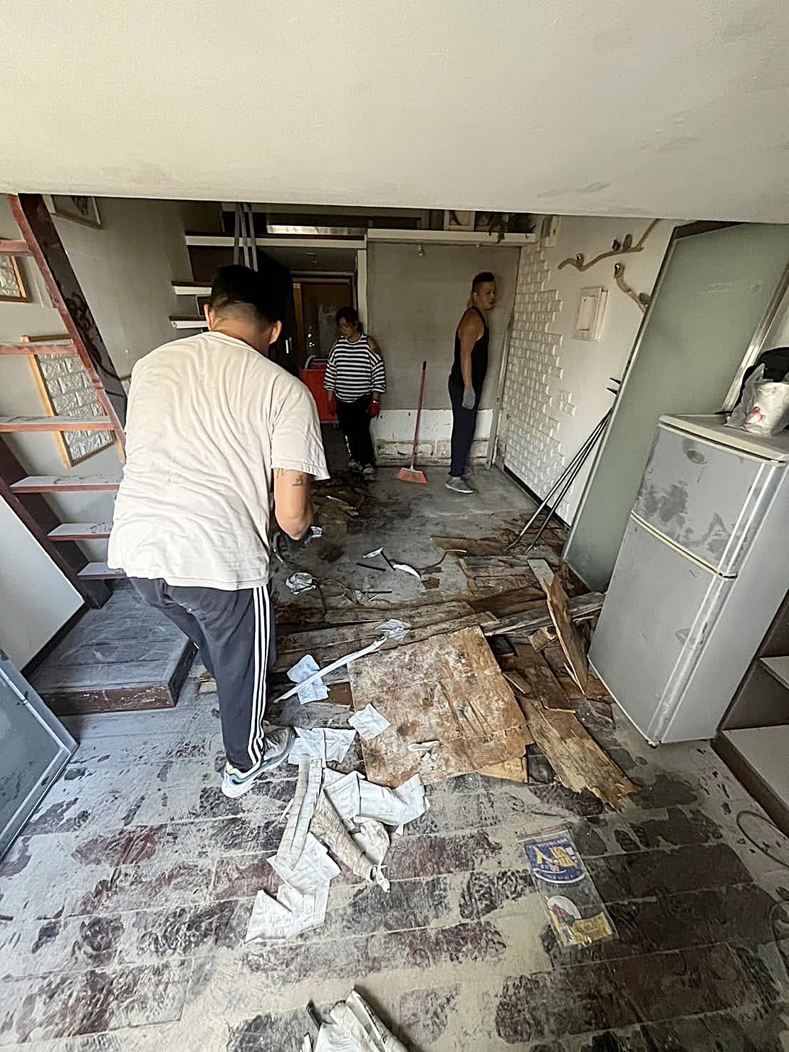 【台北裝潢】昆明街套房客製化設計│木工裝潢│唐莊企業有限公司│木居手作工坊