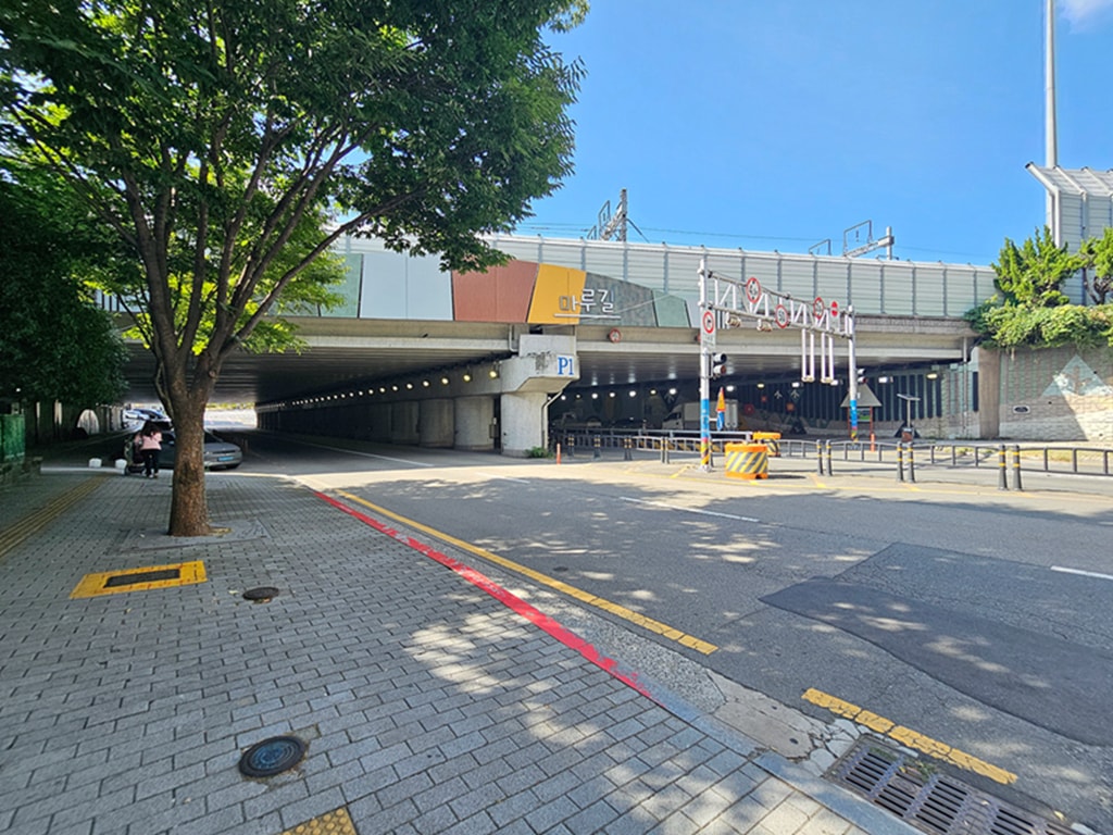 【韓國釜山景點】親子景點推薦~釜山市民公園│超大型共融遊戲場│巨型攀爬網架│沙坑＋森林樹屋＋花海步道