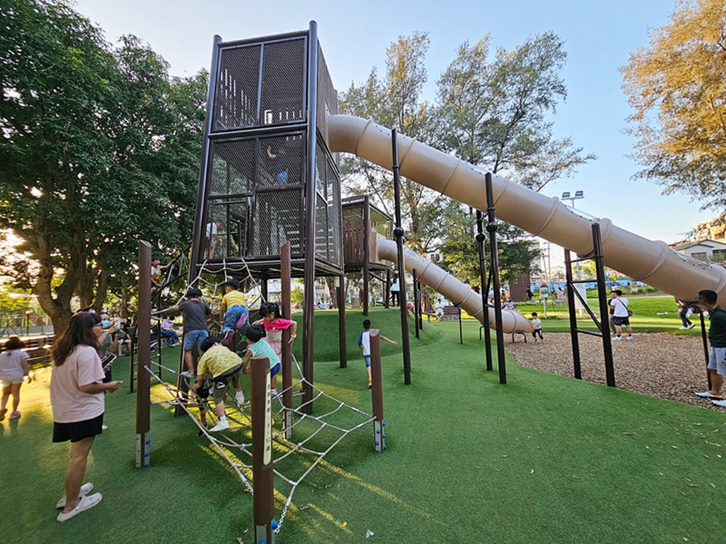 【台中特色公園】猴森堡壘遊戲場~后里森林公園｜森林裡的雙塔溜滑梯｜小小冒險步道｜攀爬設施+繩索挑戰區｜搖籃吊床區｜臺中美樂地
