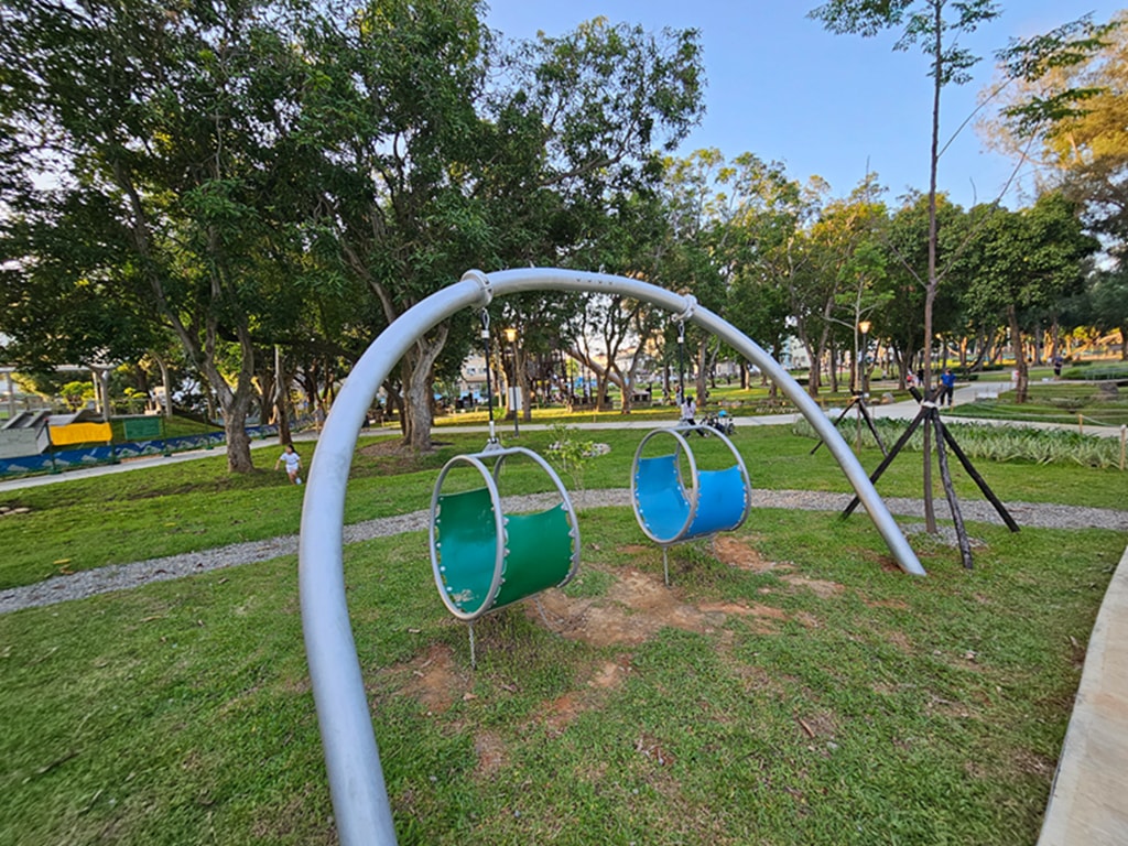 【台中特色公園】猴森堡壘遊戲場~后里森林公園｜森林裡的雙塔溜滑梯｜小小冒險步道｜攀爬設施+繩索挑戰區｜搖籃吊床區｜臺中美樂地