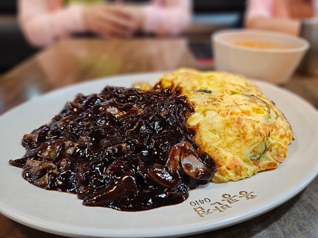 【韓國釜山美食】韓國超人氣炸醬麵~香港飯店0410PLUS│酸甜開胃的糖醋蝦│招牌必吃韓式炸醬麵│南浦洞必吃韓式中華料理