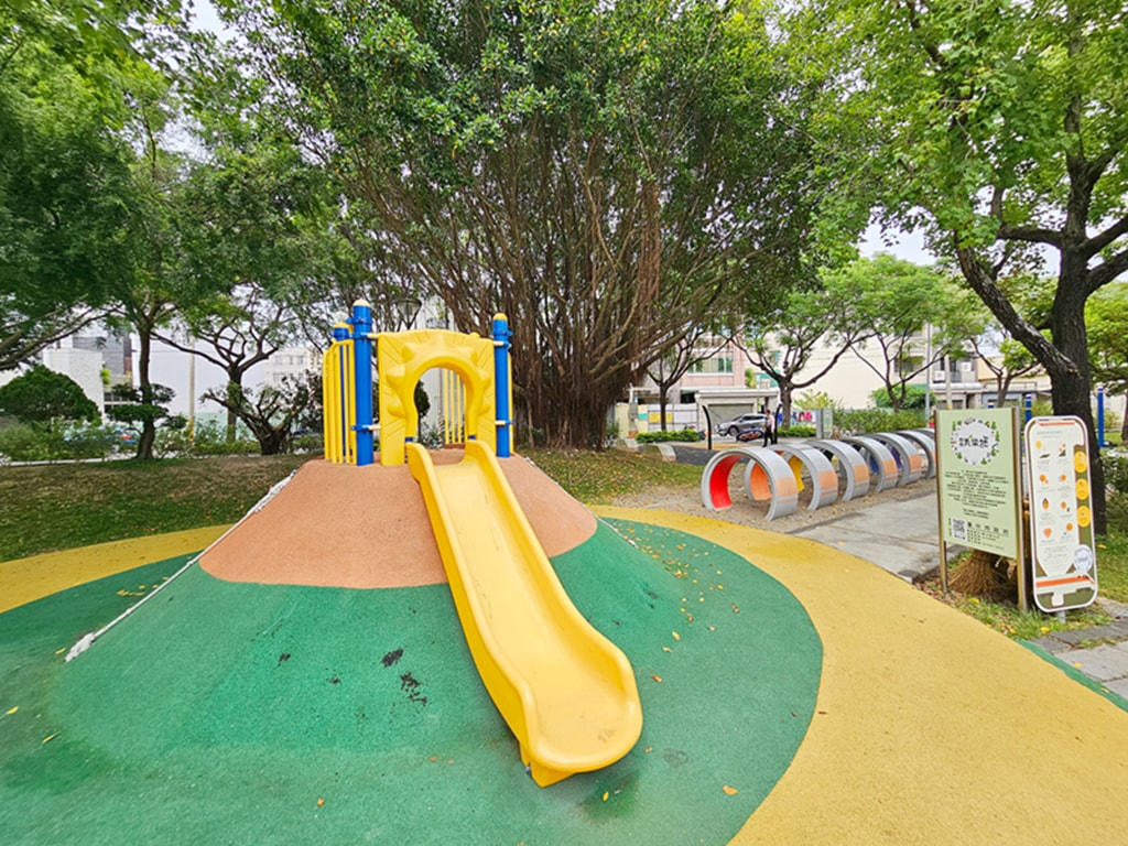 【台中特色公園】遊戲山丘溜滑梯~潭子栗林公園｜鳥巢式盪鞦韆｜臺中美樂地