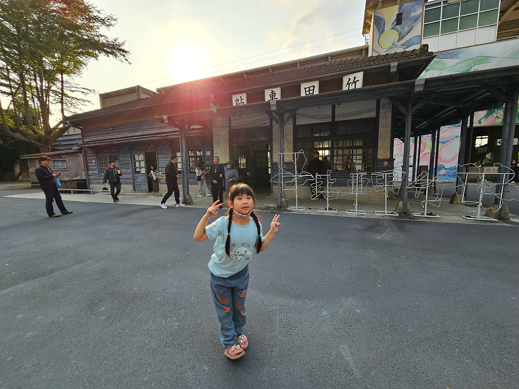 【屏東景點】百年木造老車站~竹田驛鐵道故事館｜日式懷舊氛圍｜竹田慢旅行景點｜鐵道旅行