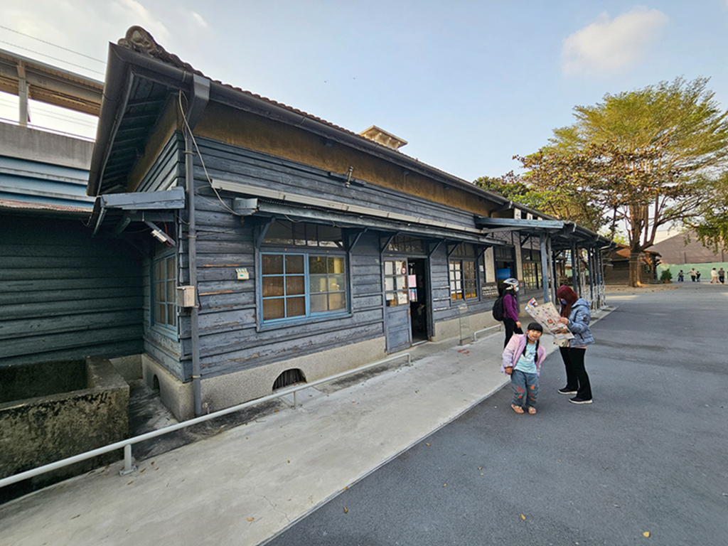 【屏東景點】百年木造老車站~竹田驛鐵道故事館｜日式懷舊氛圍｜竹田慢旅行景點｜鐵道旅行