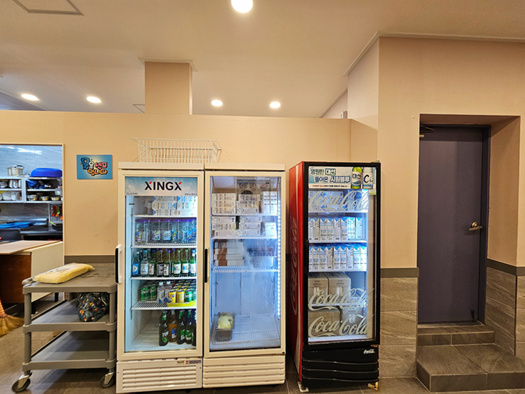 【韓國釜山美食】韓國在地人也愛的市場美食~釜山海雲台傳統市場|炸物、蒸餃、在地小吃一路吃不停|蜂巢冰淇淋+鯛魚燒|爐紅餃子刀削麵 - 第31張圖 【韓國釜山美食】韓國在地人也愛的市場美食~釜山海雲台傳統市場|炸物、蒸餃、在地小吃一路吃不停|蜂巢冰淇淋+鯛魚燒|爐紅餃子刀削麵