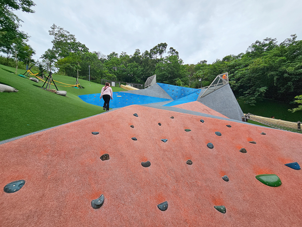 【台北特色公園】趣探險之丘~文山森林公園|超長溜滑梯+森林步道+觀景平台一次玩|萬隆站親子放電綠地 - 第8張圖 【台北特色公園】趣探險之丘~文山森林公園|超長溜滑梯+森林步道+觀景平台一次玩|萬隆站親子放電綠地