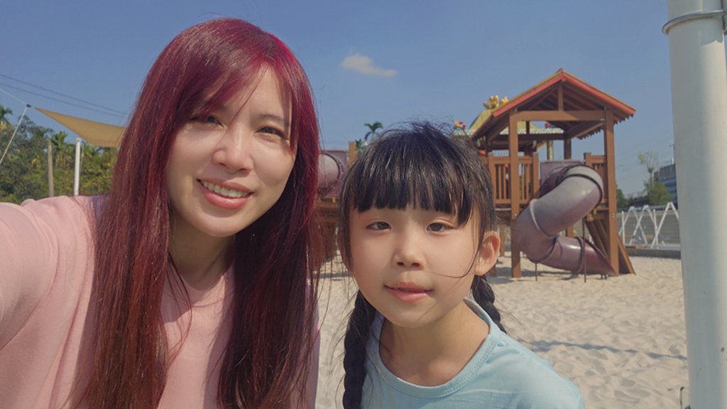 【屏東特色公園】全台首座花轎遊具~麟洛客家花轎主題遊戲場｜客家藍衫拱門｜玩沙玩水看火車｜麟洛車站