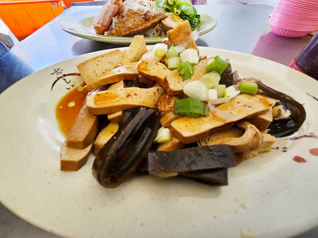 【屏東東港美食】東隆街日常麵店~東港旺來陽春麵｜乾麵、陽春麵、粿仔條簡單吃就很滿足｜銅板價格實在