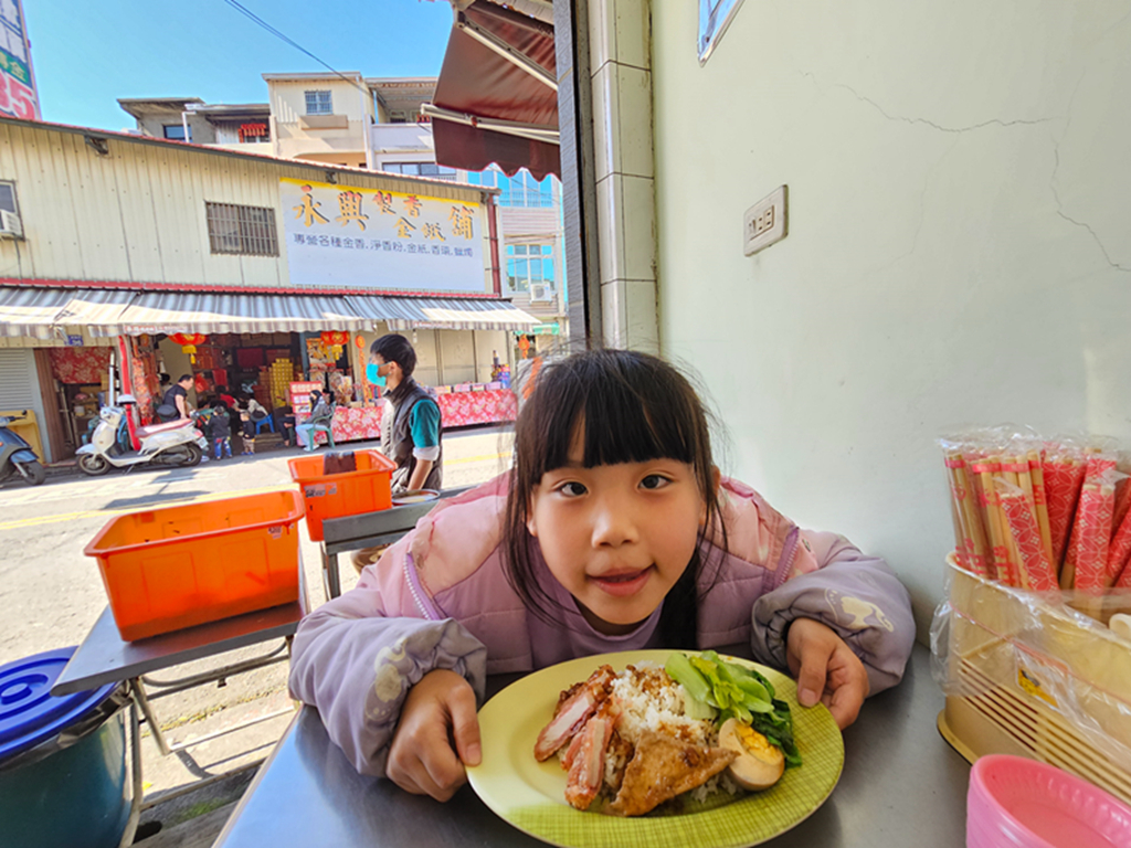 【屏東東港美食】東隆街日常麵店~東港旺來陽春麵｜乾麵、陽春麵、粿仔條簡單吃就很滿足｜銅板價格實在