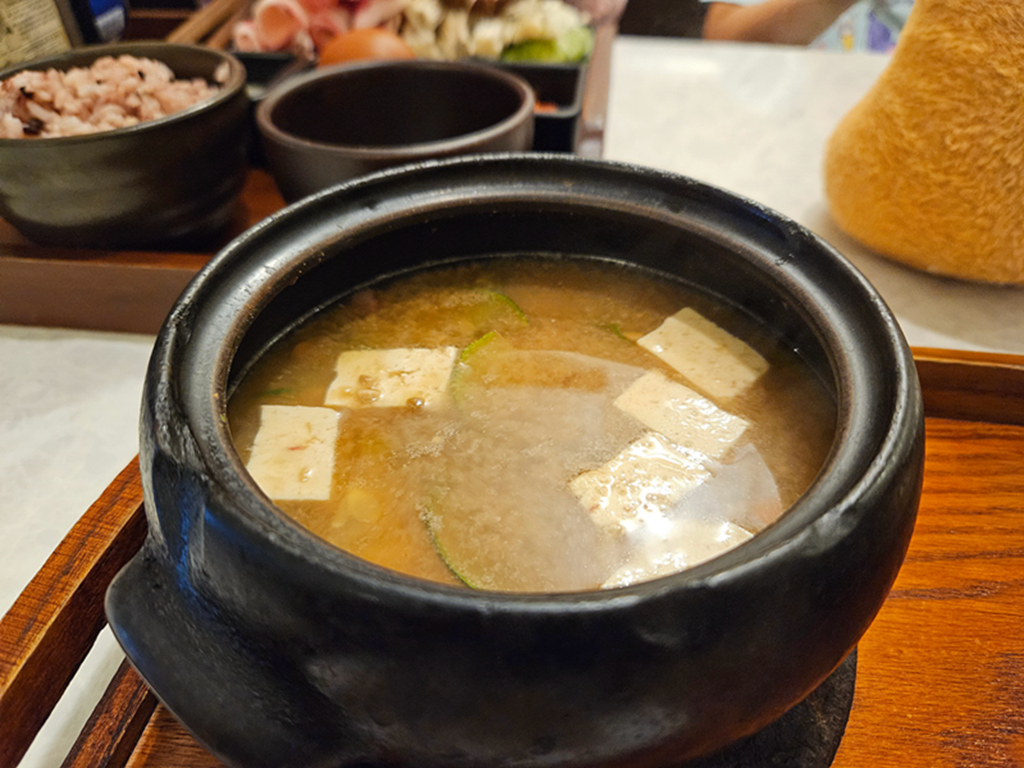 【韓國釜山美食】釜山南浦洞美食推薦～嬤嬤大醬마마된장 남포점│韓式家常味很可以│札嘎其站步行可到